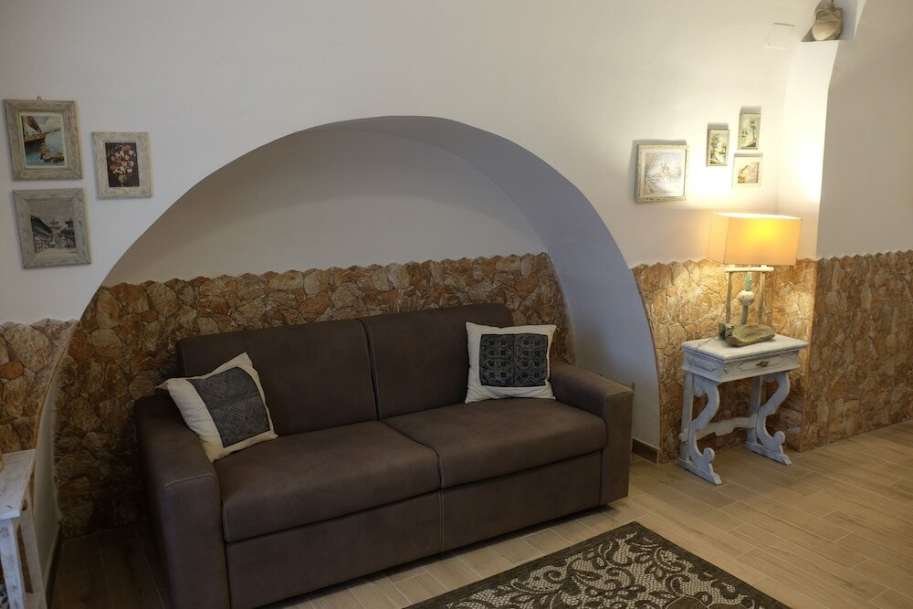 Фото Dimora Luxori Santa Lucia Apartments