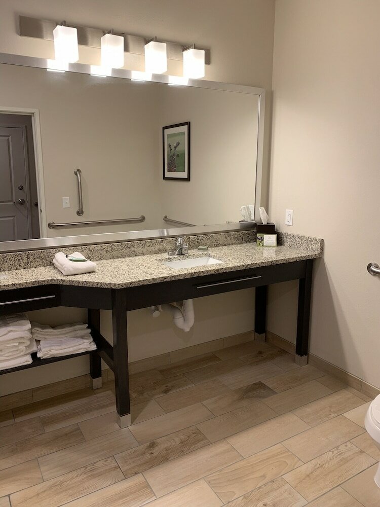 Фото GrandStay Hotel & Suites Spicer