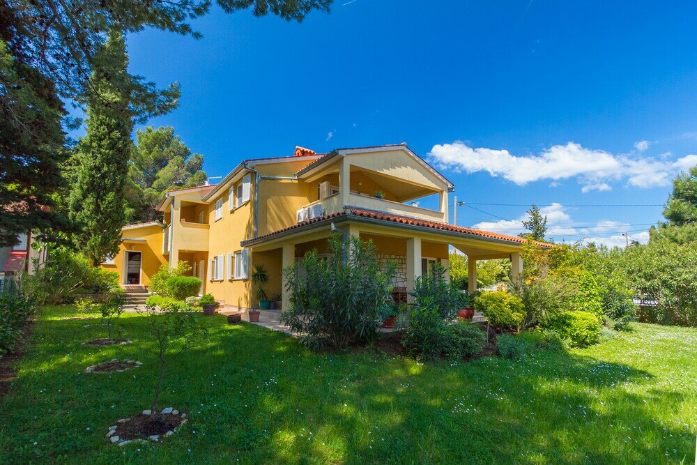 Фото Franulovic Apartments