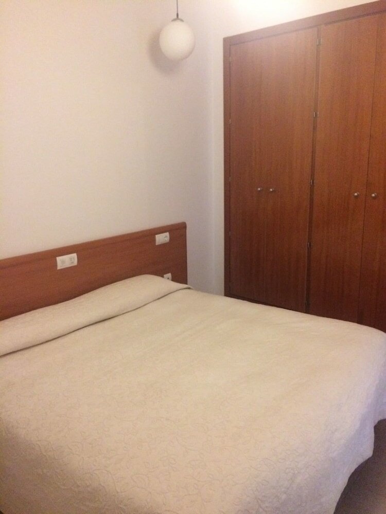 Фото Apartamentos La Ermita