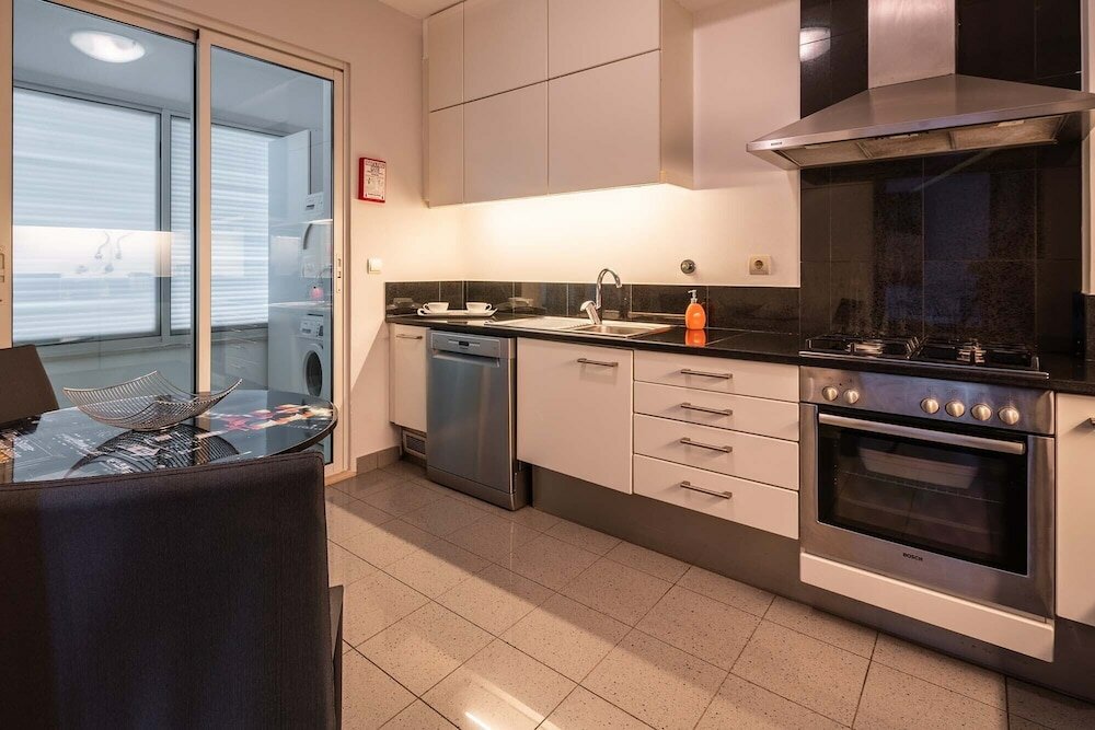 Фото Oceanside Terrace Apartment by Holiday Rental Management