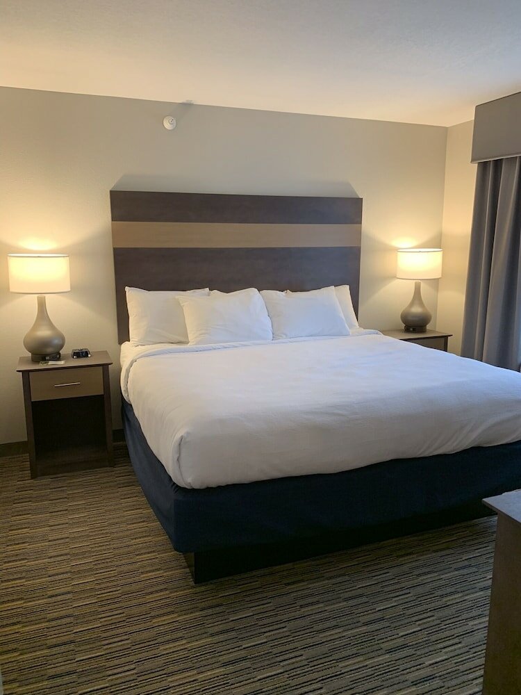 Фото GrandStay Hotel & Suites Spicer