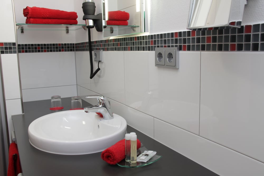 Фото Hib Hotel in Baesweiler