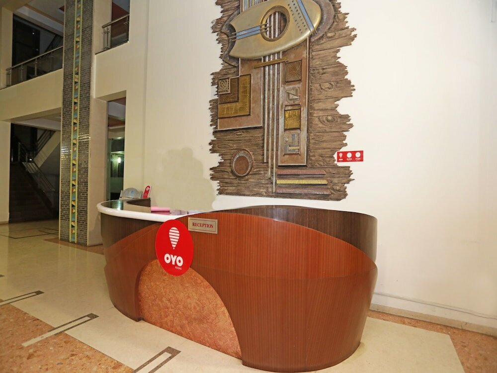 Фото Oyo 6401 The Neelam Executive