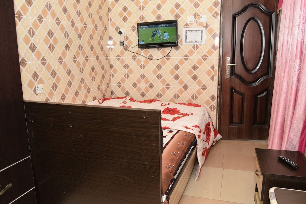 Фото De'elites Pool Bar & Inn