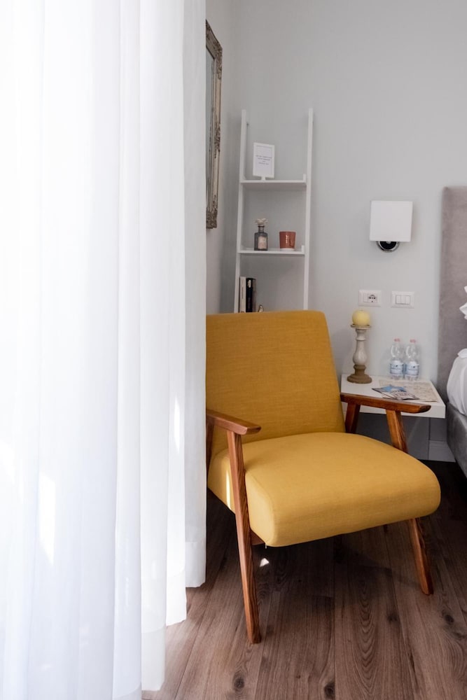 Фото Eighty Four Luxury Rooms