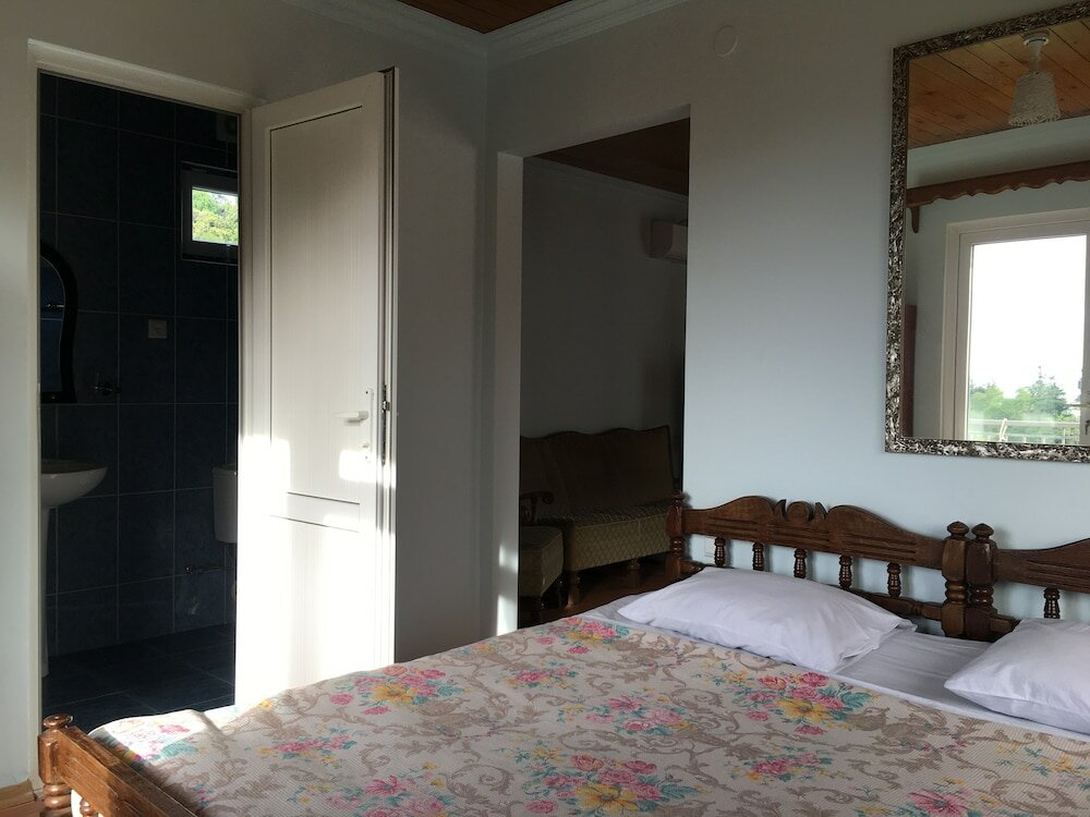 Фото White Guest House