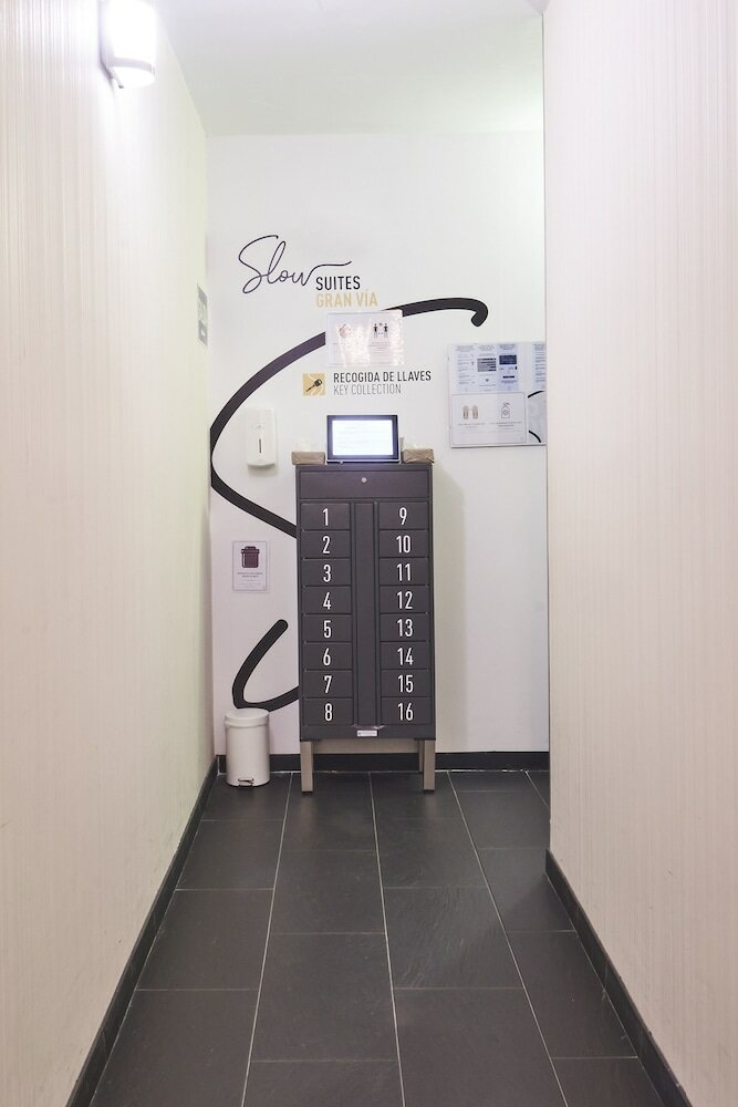 Фото Aspasios Gran Vía Apartments