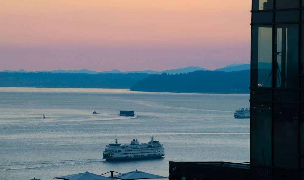 Фото The Charter Hotel Seattle, Curio Collection by Hilton