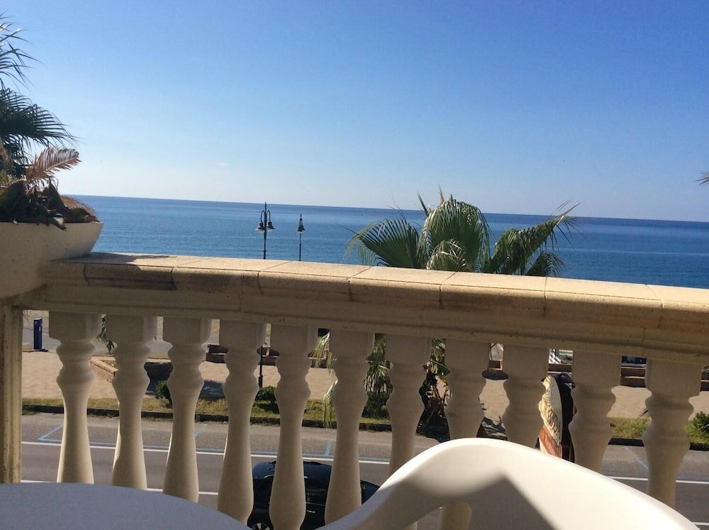 Фото Hotel Cridda