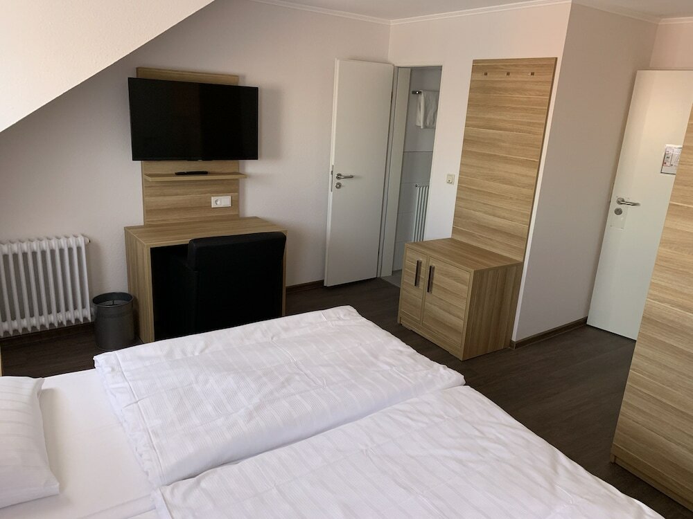 Фото Hotel Well Garni