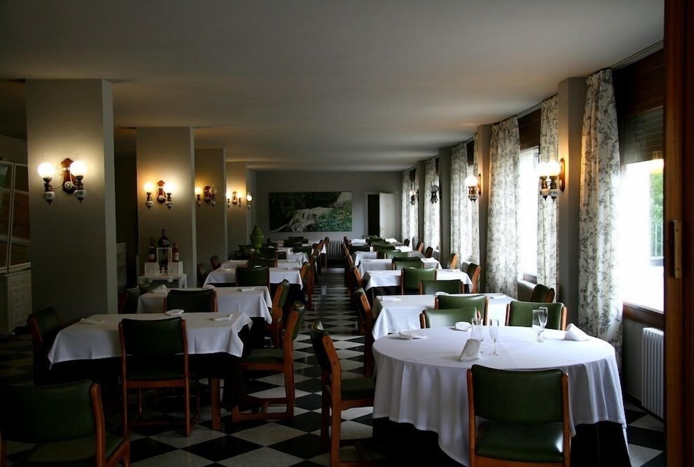 Фото Hotel El Pradet