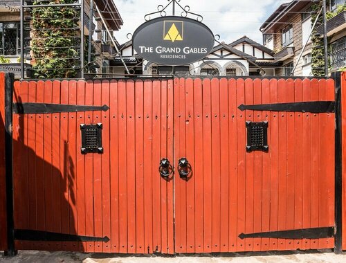 Гостиница The Grand Gables