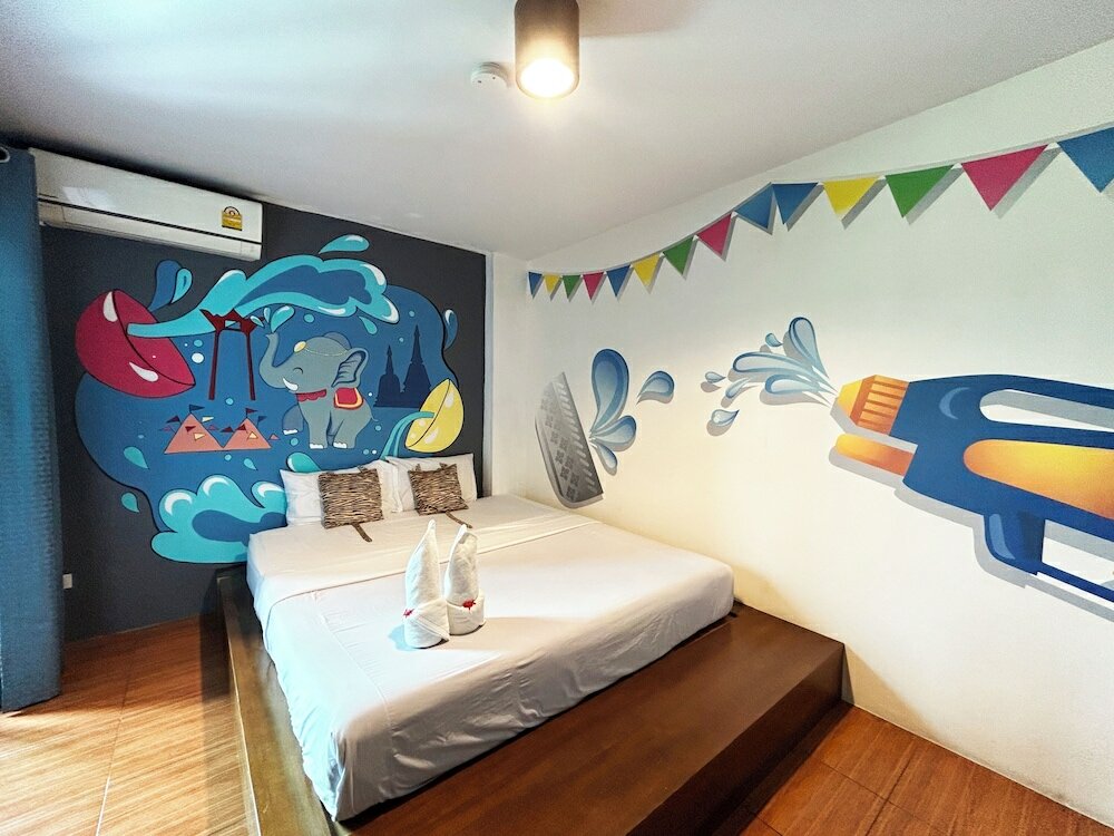 Фото Hide Bangkok Hostel