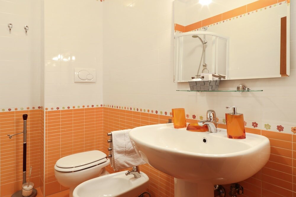 Фото Piazza delle Erbe Stylish Flat