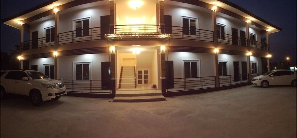 Фото ThanaVill Resort