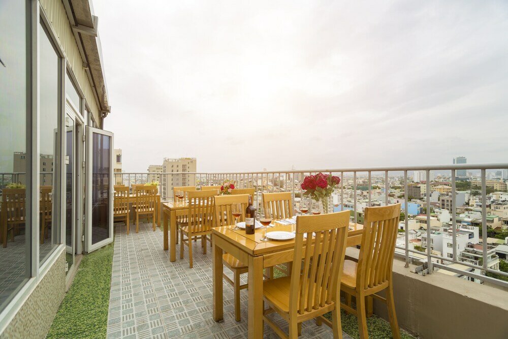 Фото Golden Light Hotel