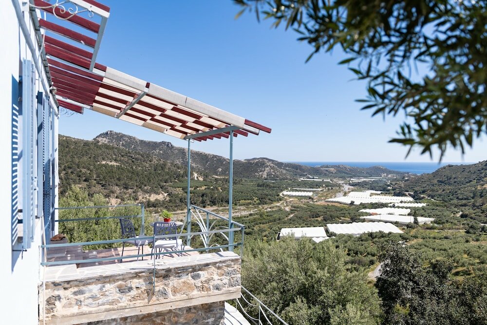 Фото Sarakinas Residences