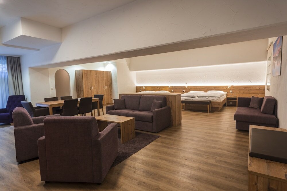 Фото Zermatt Budget Rooms