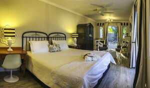 Гостиница Bright on 5th Guest House