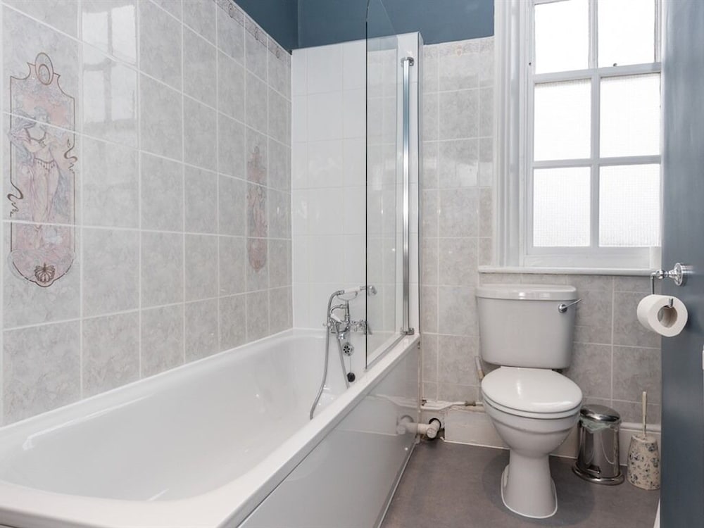 Фото Summerfield Pub & Boutique Rooms