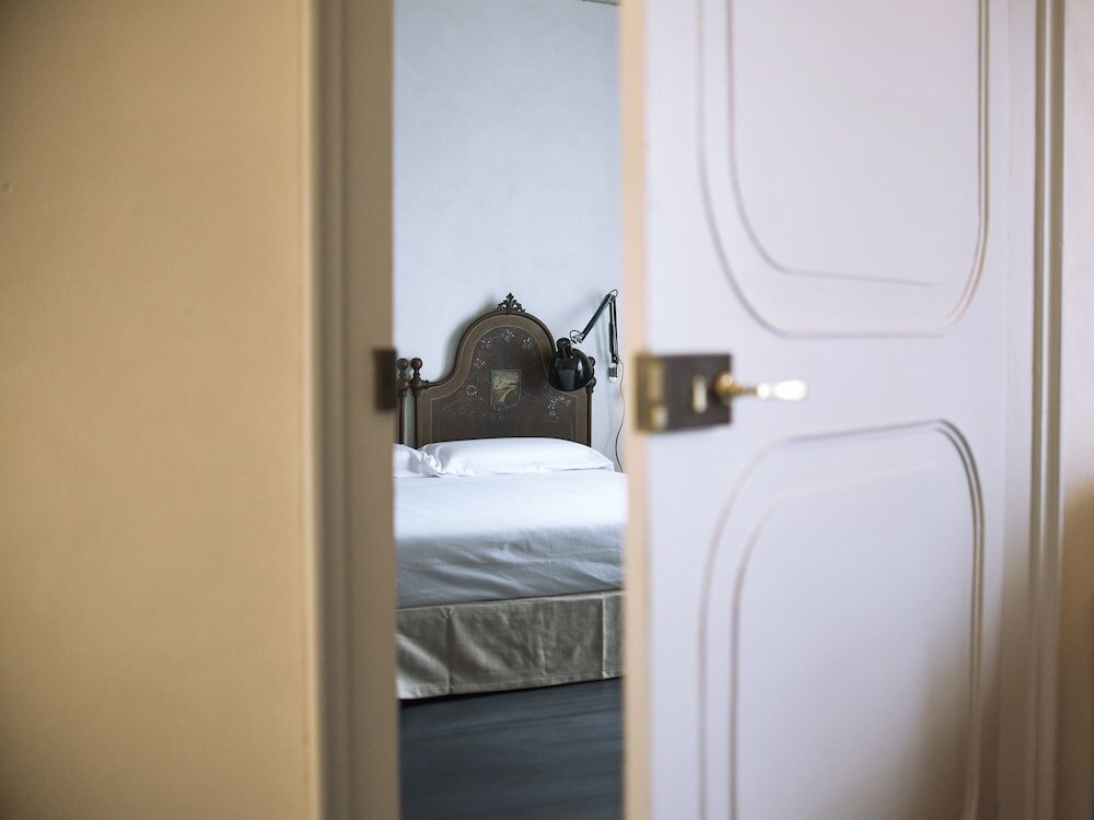 Фото Palazzo Melfi Suite - Hotel