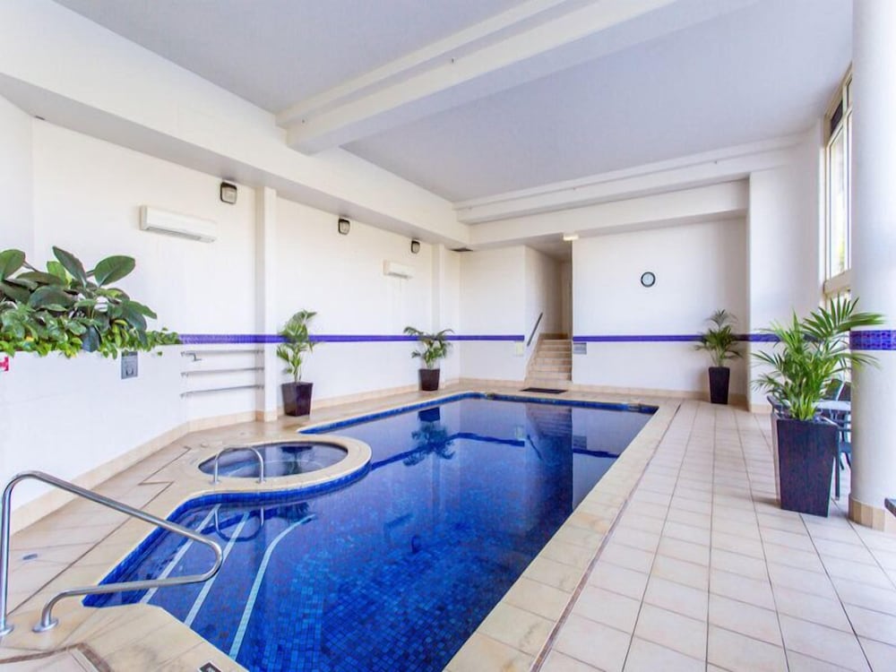 Фото Gold Coast Amor'e Luxury Sub Penthouse