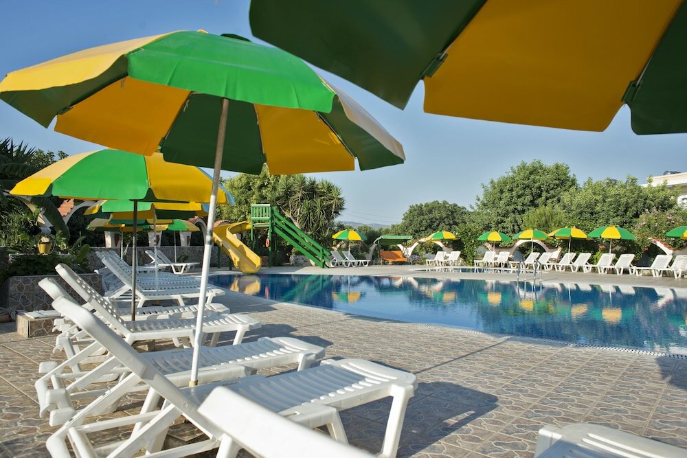 Фото Fili Hotel Apartments