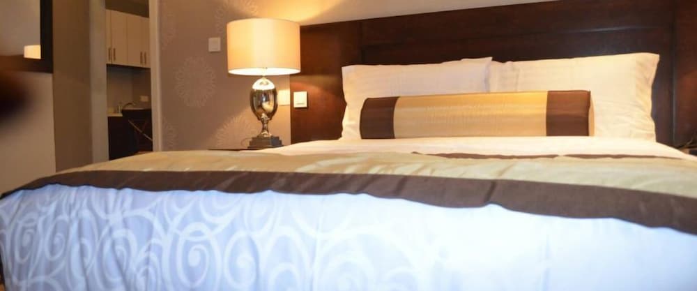 Фото Lakewood Luxury Apartment