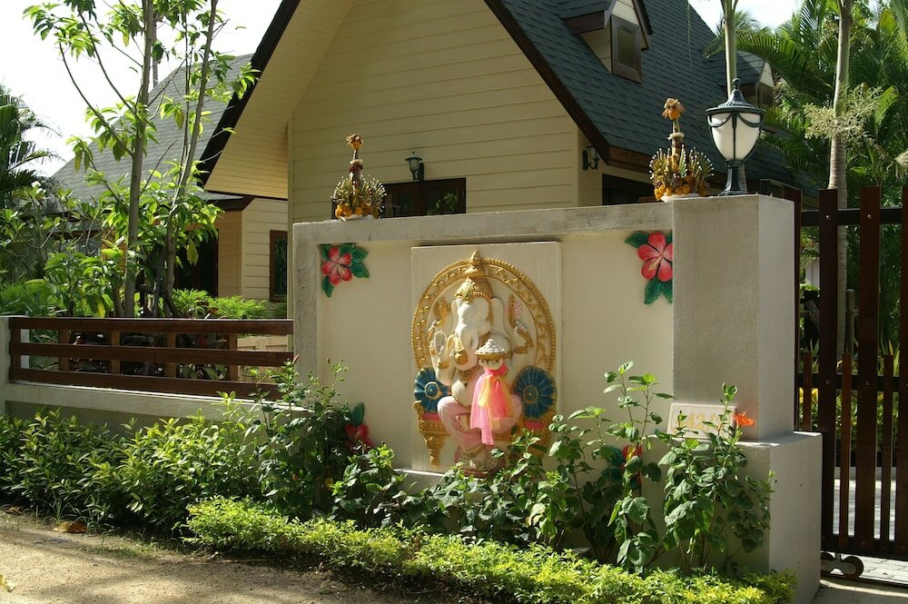 Фото Natien Beach Villa