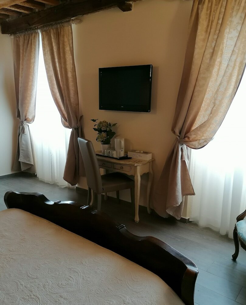 Фото B&b La Bella Lucca