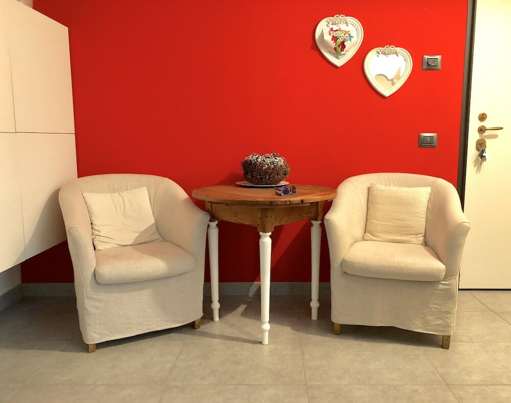 Фото Appartamento Vista Lago Red & Grey