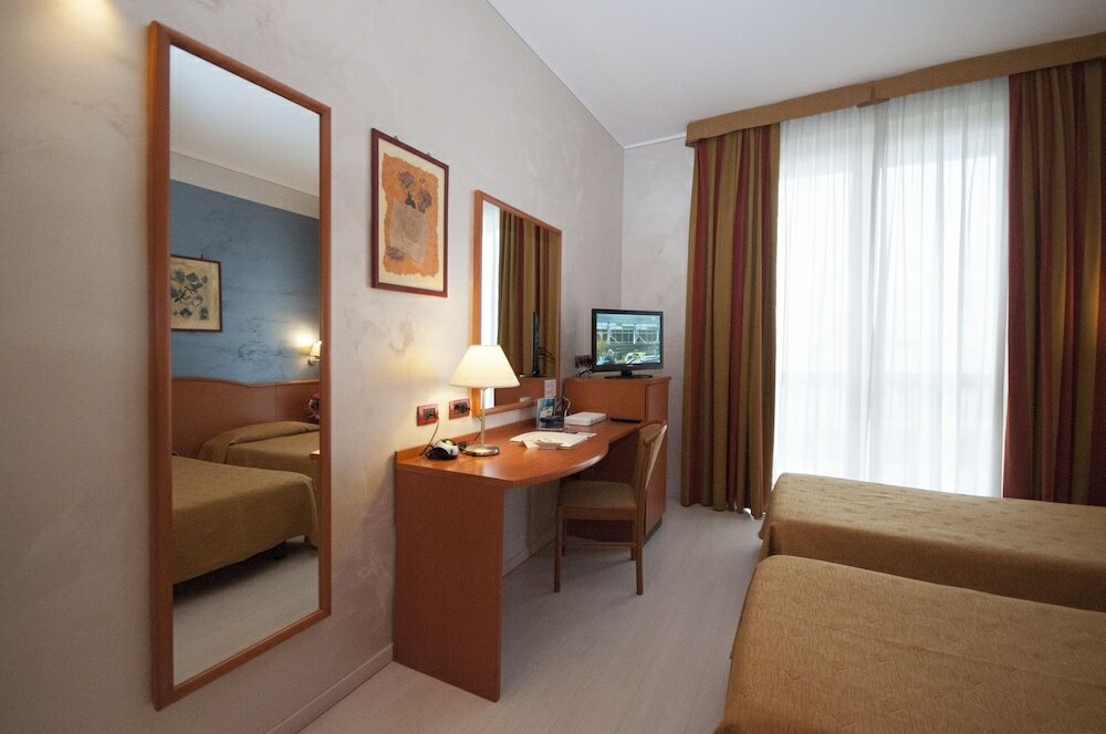 Фото Brindor Hotel