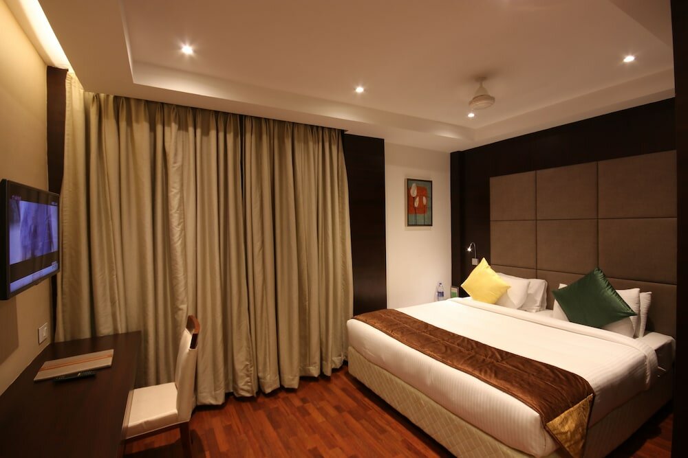 Фото отеля 2