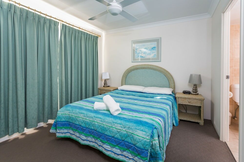 Фото Burleigh Point Holiday Apartments