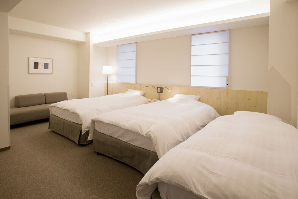 Фото Shin-Osaka Station Hotel Annex	