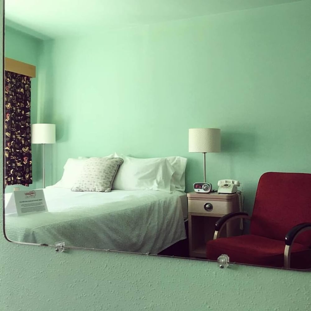 Фото Holiday Music Motel