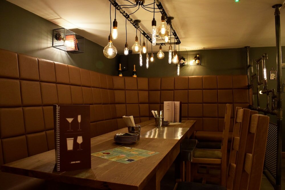 Фото The Horse & Jockey Wessington