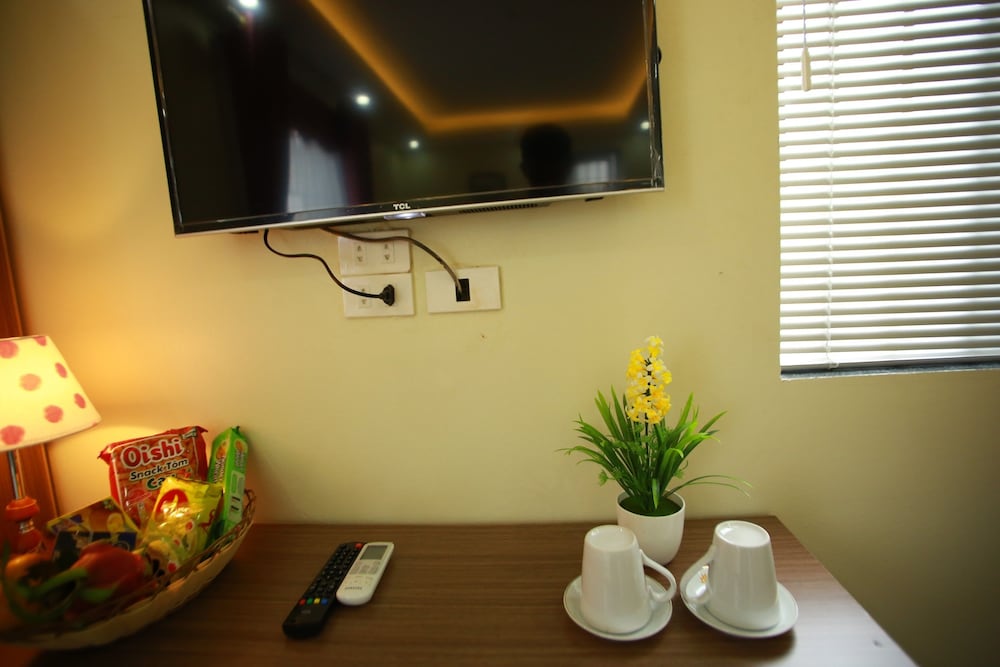 Фото Family Transit Hotel