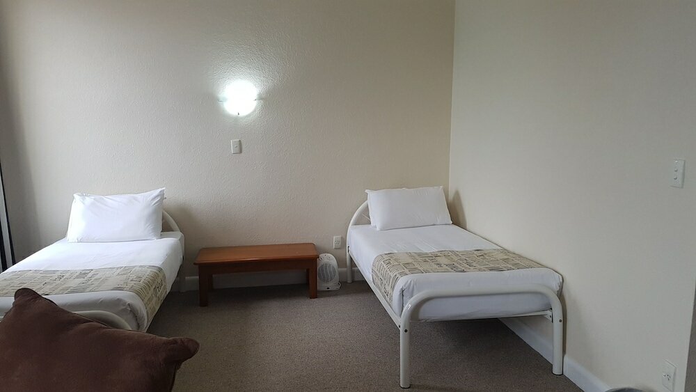 Фото Whakatane Hotel