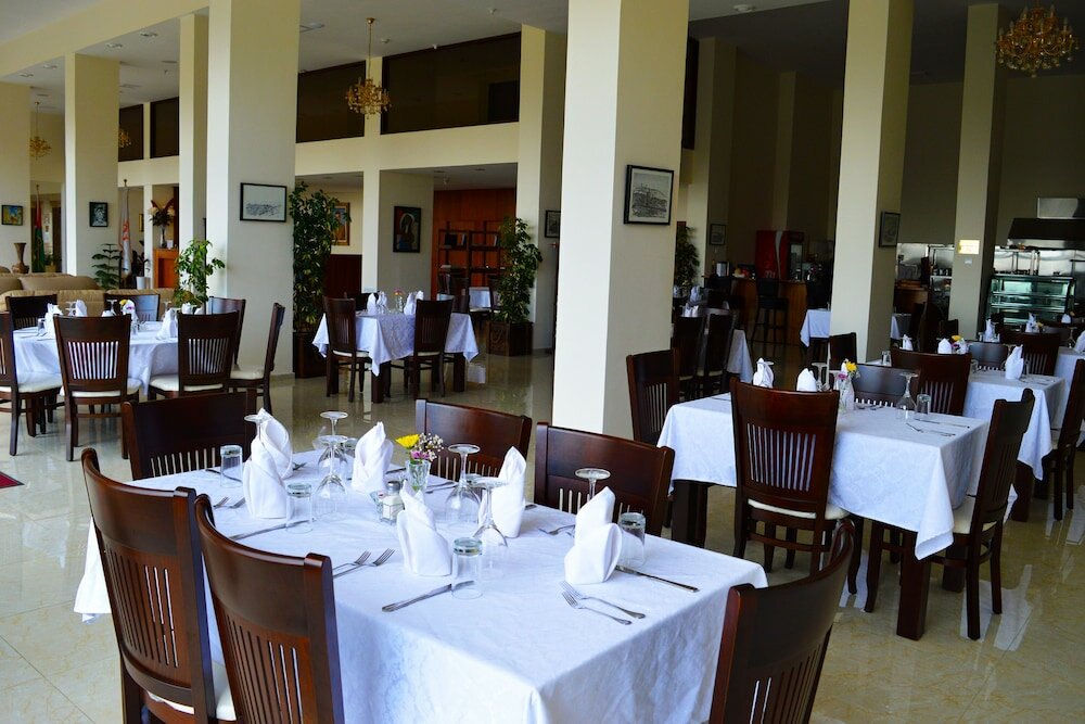 Фото Taybeh Golden Hotel