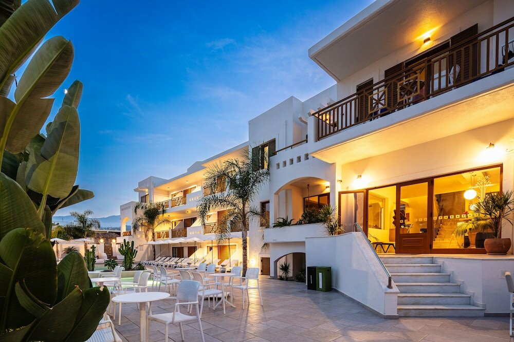 Фото отеля 3