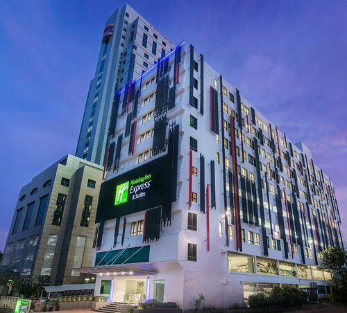 Внешний вид отеля Holiday Inn Express & Suites Johor Bahru в Джохор-Бару, фото 2
