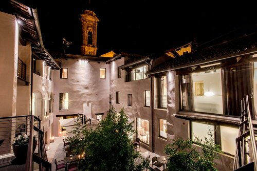 Внешний вид отеля Uve Rooms & Wine Bar в Ла-Морре, фото 1