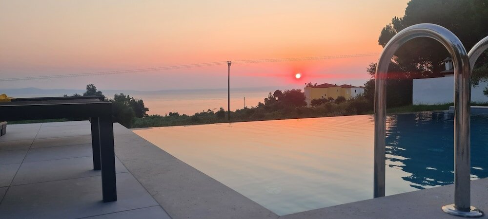 Фото Luxurious Villa Anna Maria