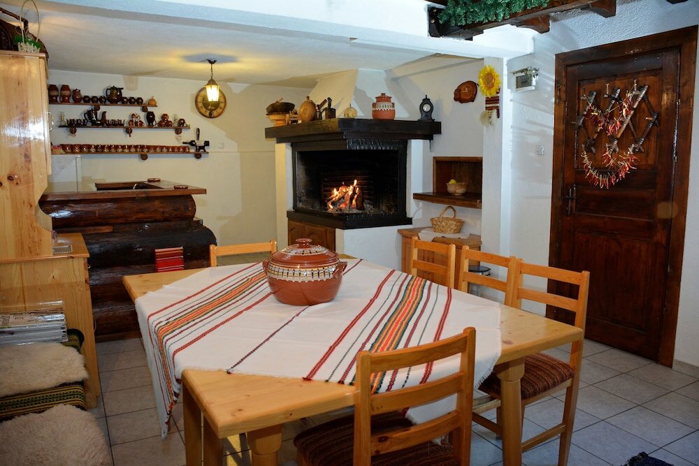 Фото Trenchova Guest House