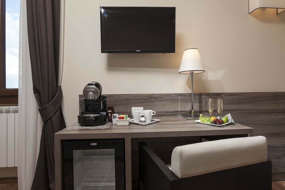 Фото Window on Rome