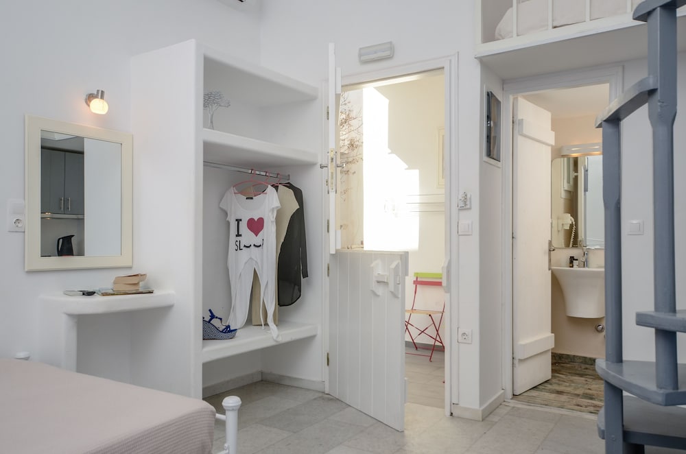 Фото Depis Suites