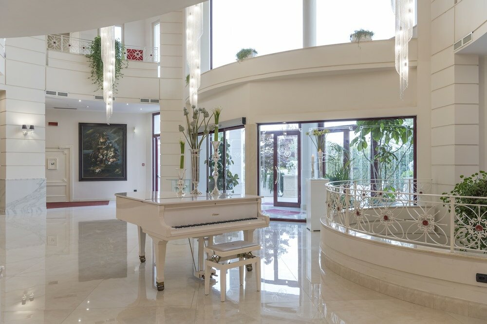 Фото Grand Hotel Biffy