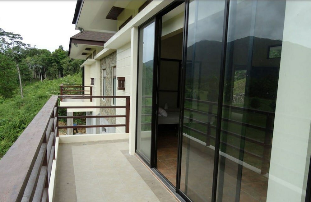 Фото Sheridan Organic Farm and Eco Village